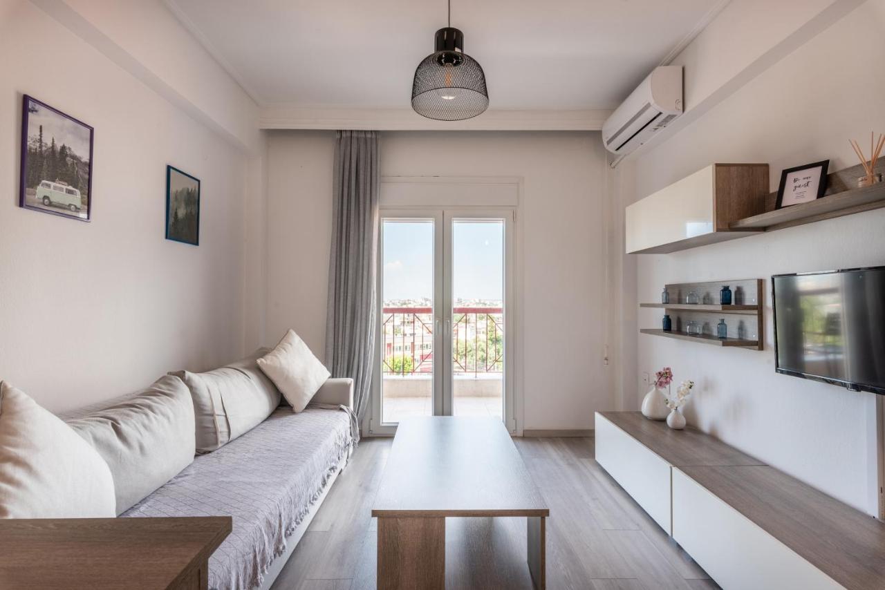 Minimalist Apartments W/ View Солун Екстериор снимка