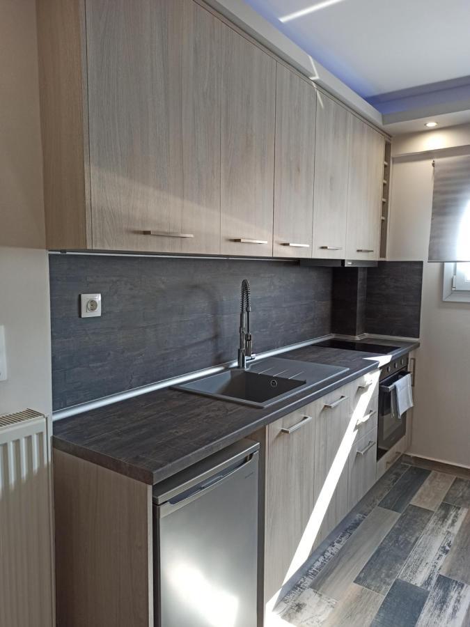 Minimalist Apartments W/ View Солун Екстериор снимка