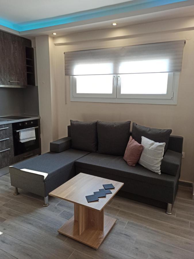 Minimalist Apartments W/ View Солун Екстериор снимка