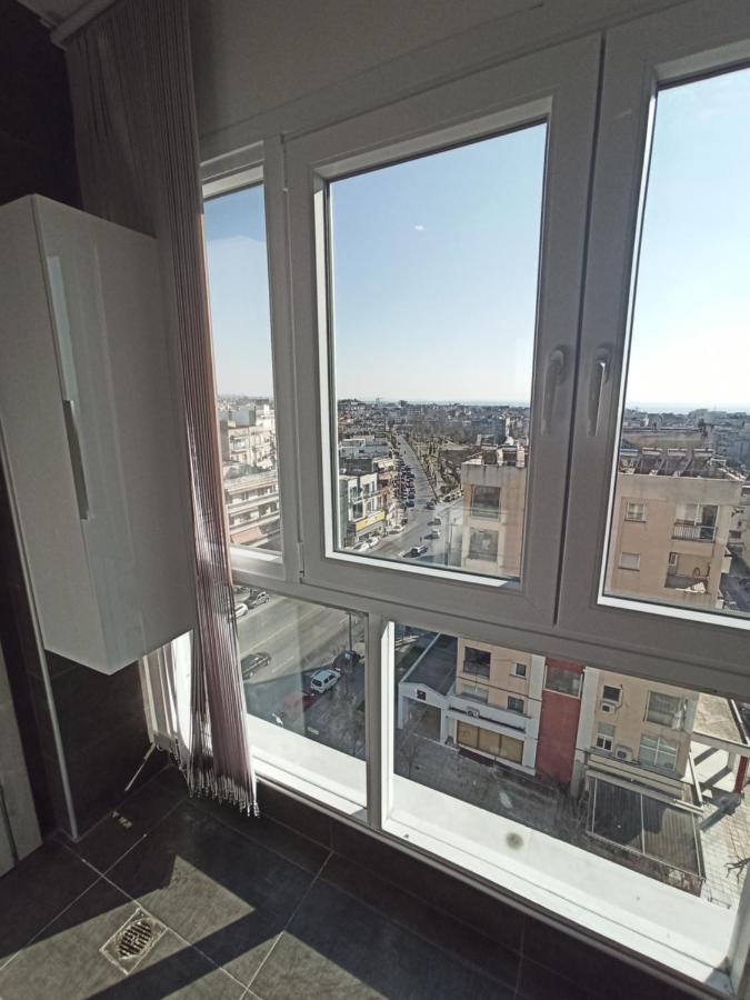 Minimalist Apartments W/ View Солун Екстериор снимка